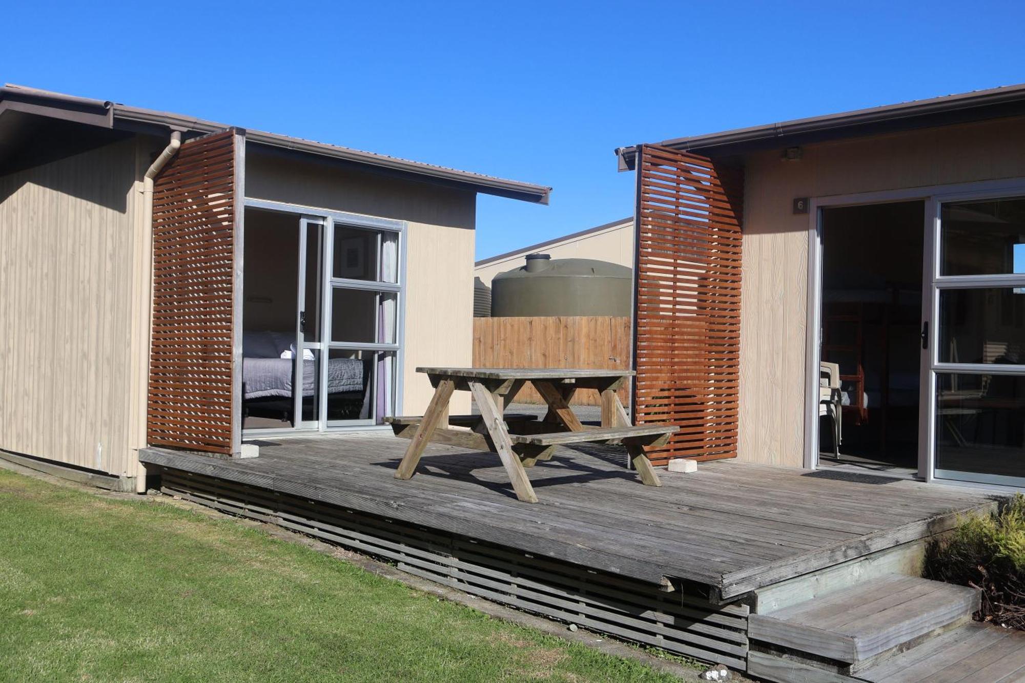 Pohara Beach Top 10 Holiday Park Exterior photo